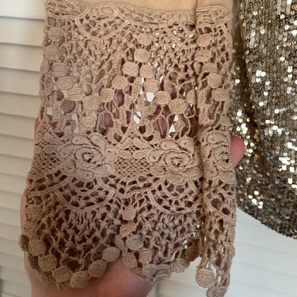 7th Ray Sequin Back Sweater - Picture 3 of 4